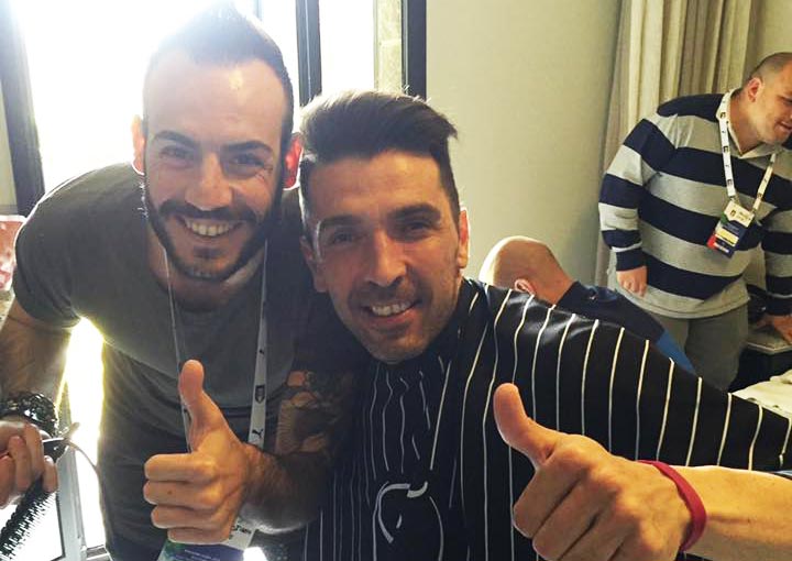 Paolo Forestiero a Coverciano per i capelli degli Azzurri