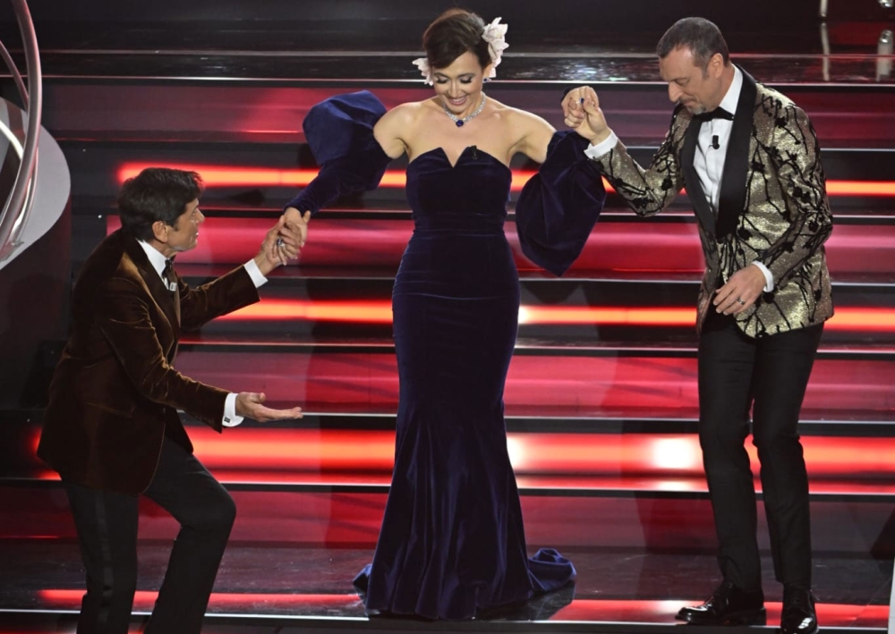 Sanremo 2023, quarta serata: gli artisti sul palco dell'Ariston