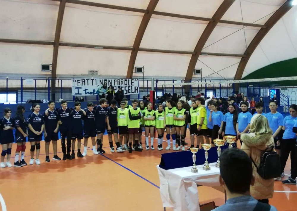 Torre Annunziata - 1° Trofeo Capossela all'I.C. Leopardi