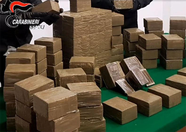 Maxi sequestro di droga tra Lettere e Scafati: 160 kg di stupefacenti