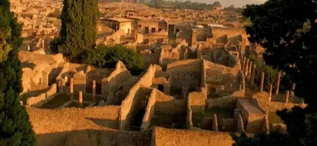 Pompei - "Pompei, eternal Emotion", il cortometraggio di Pappi Corsicato