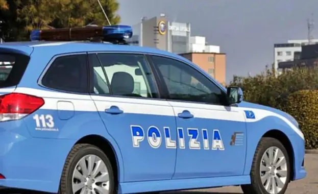 Napoli - Ruba batterie per un valore di 13 mila euro, arrestato 18enne