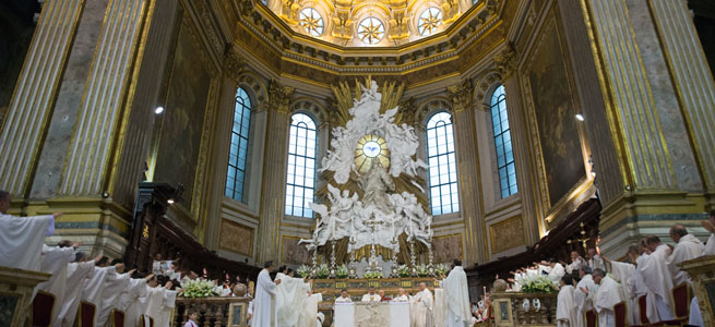 Napoli - Duomo, conclusi i lavori di restauro. Visita del cardinale Sepe e di de Magistris