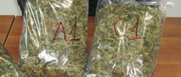 Benevento - Arrestato napoletano con 1,5 kg di marijuana in auto