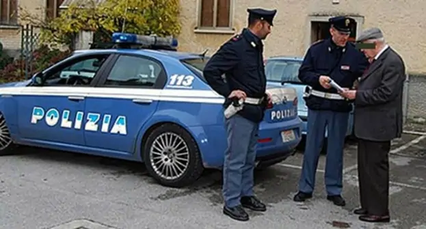 Salerno - Anziana sventa truffa facendo contattare dal figlio la Polizia