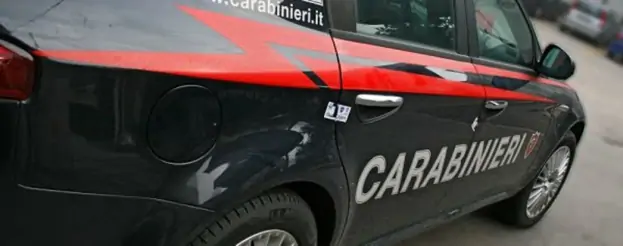 Caivano (NA) - Ruba auto e tenta di sfuggire ai carabinieri, arrestato 36enne