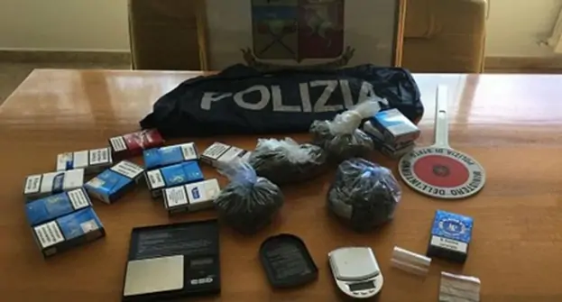 Avellino - Marijuana nascosta in un muro, arrestato 42enne