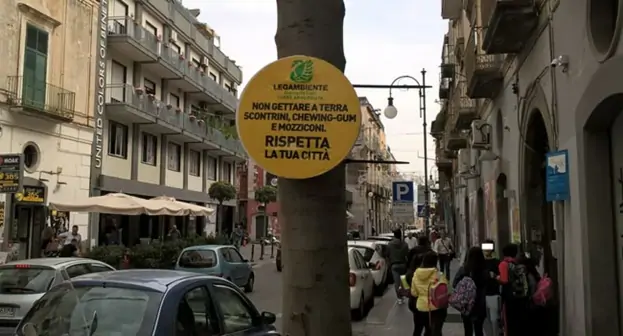 Torre Annunziata - «No» a mozziconi, scontrini e gomme da masticare a terra: la campagna di Legambiente