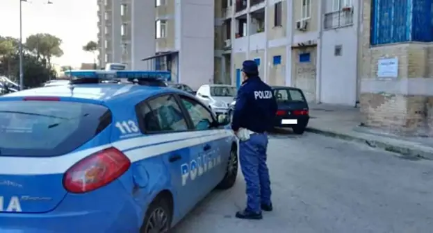 Napoli - Arrestato 24enne napoletano per spaccio di droga