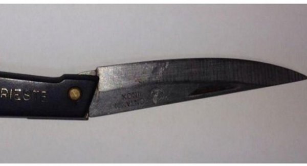 Pozzuoli (NA) - Rapina con un coltello un passante, arrestato dalla Polizia