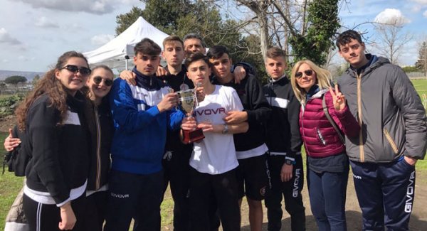 Campionati studenteschi di corsa campestre, ottimi gli alunni del Liceo Pitagora-Croce