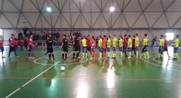 Calcio a 5, l'Oplontina vince a Parete: playoff più vicini