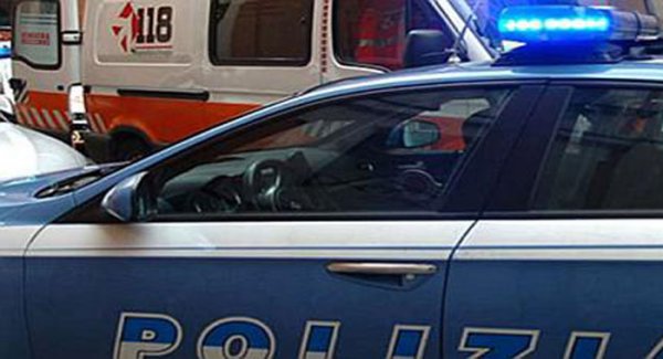 Napoli - Aggredisce infermiere del 118 che lo soccorre, arrestato