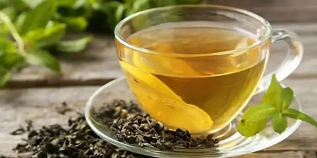 Il tè verde: utile per i capelli e corpo