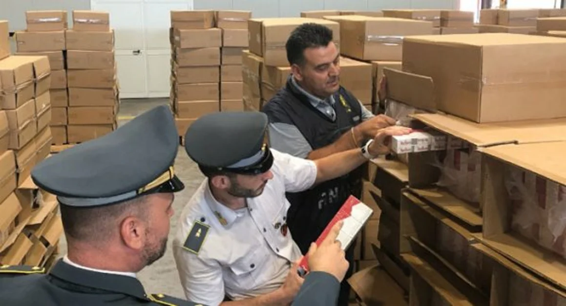 Sequestrate 8 tonnellate di sigarette di contrabbando, valore di mercato 2 milioni di euro