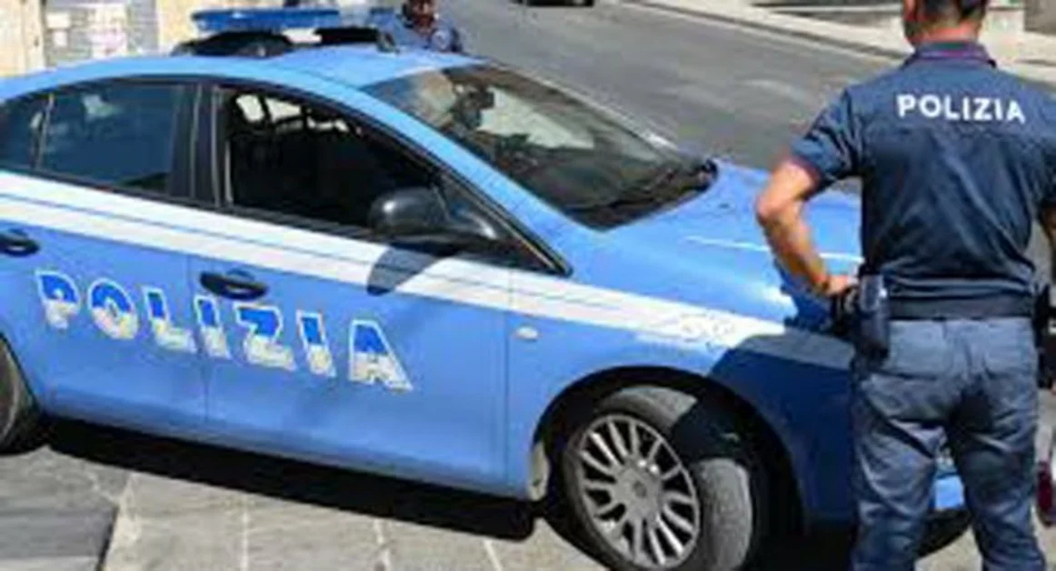 Napoli - Polizia arresta spacciatrice, sequestrato hashish