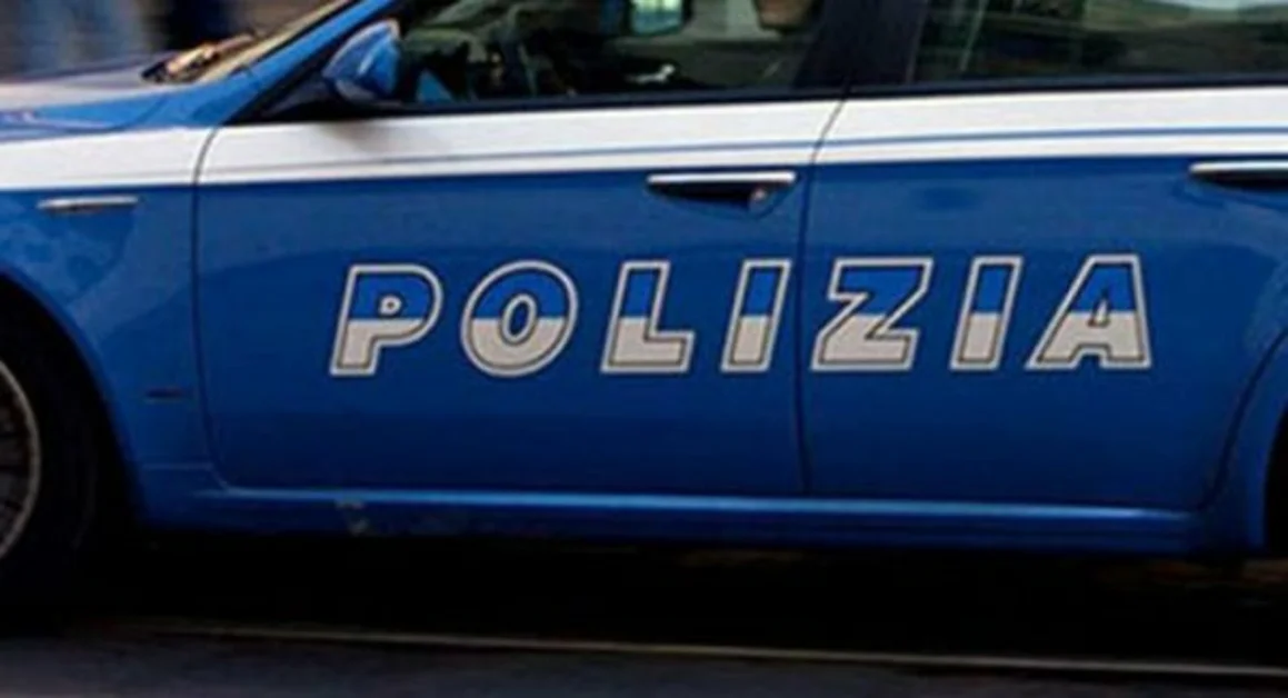 Napoli - Gli rubarono pc portatile dall'auto, Polizia lo ritrova in un negozio