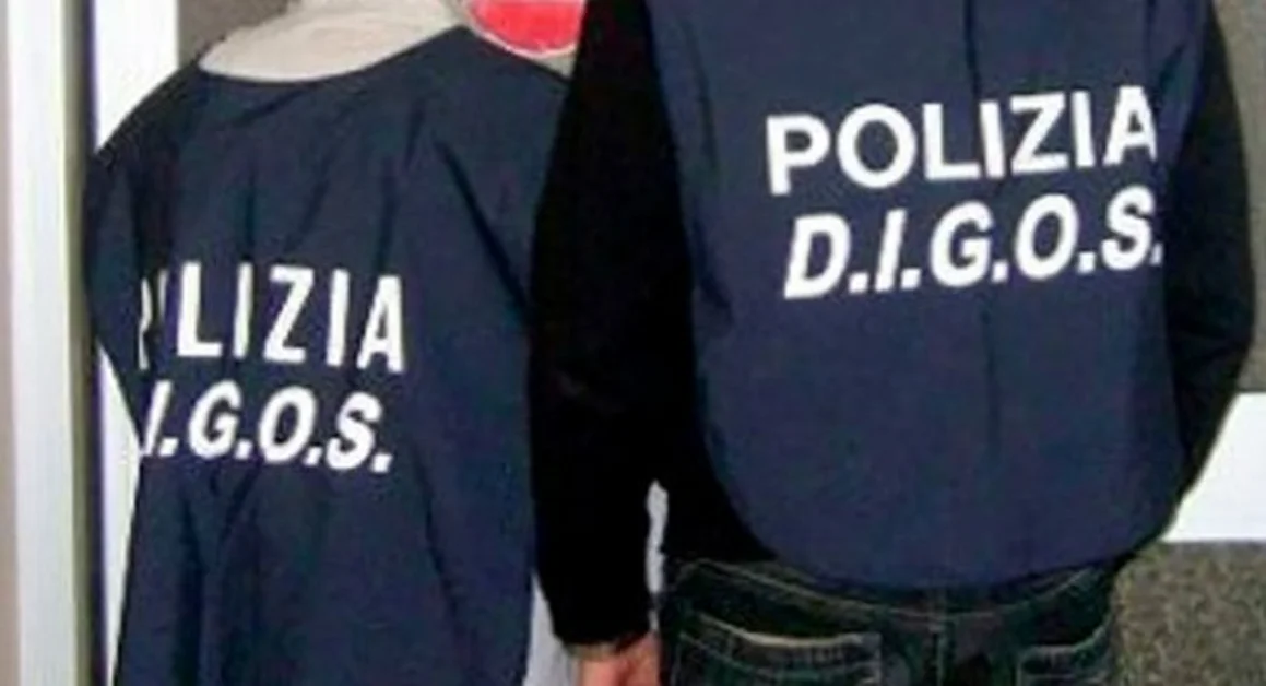 Aggredirono tifosi romanisti e li rapinarono, arrestati cinque ultras del Napoli
