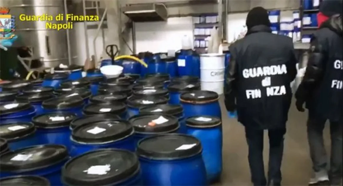 Frattamaggiore - Sequestati 1.500 litri di liquido igienizzante in una fabbrica