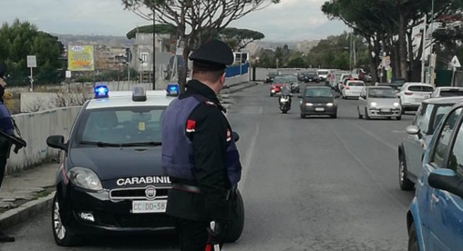 Ercolano - Carabinieri denunciano per rissa cinque persone
