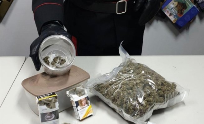 Boscoreale - Mezzo chilo di marijuana in casa, arrestato 19enne 