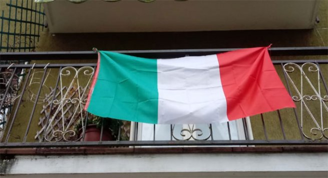 Torre Annunziata - Festa della Liberazione, l'Anpi: "Esponiamo il tricolore da balconi e finestre"