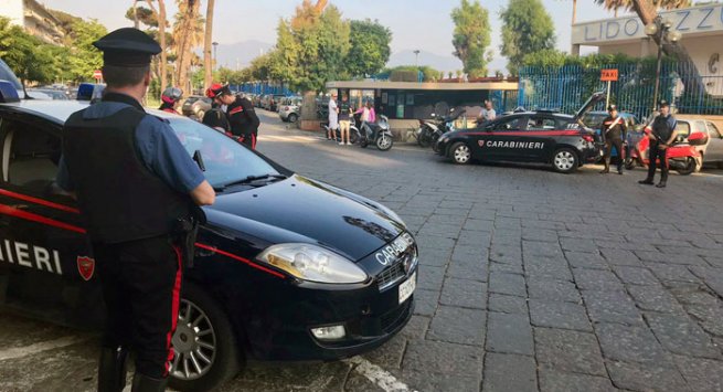 Spaccio di droga e documenti falsi, maxi blitz dei carabinieri tra Torre Annunziata, il Vesuviano e la Campania 