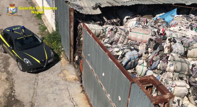 Traffico di rifiuti speciali, 17 misure cautelari tra Napoli e provincia