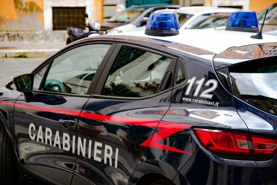 Torre Annunziata - Violenze domestiche, i carabinieri arrestano due uomini