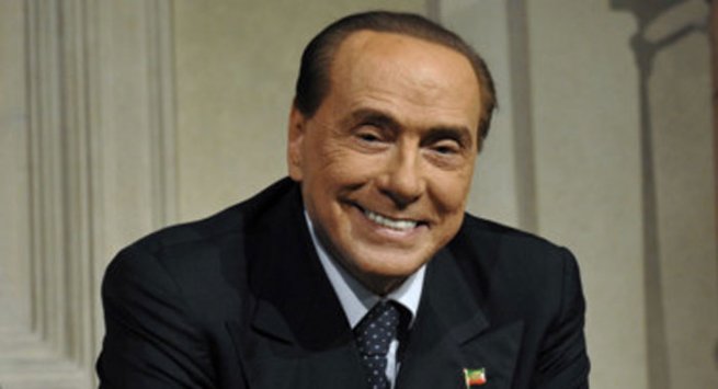 Silvio Berlusconi lascia il San Raffaele di Milano: "E' stata la prova più pericolosa della mia vita" 