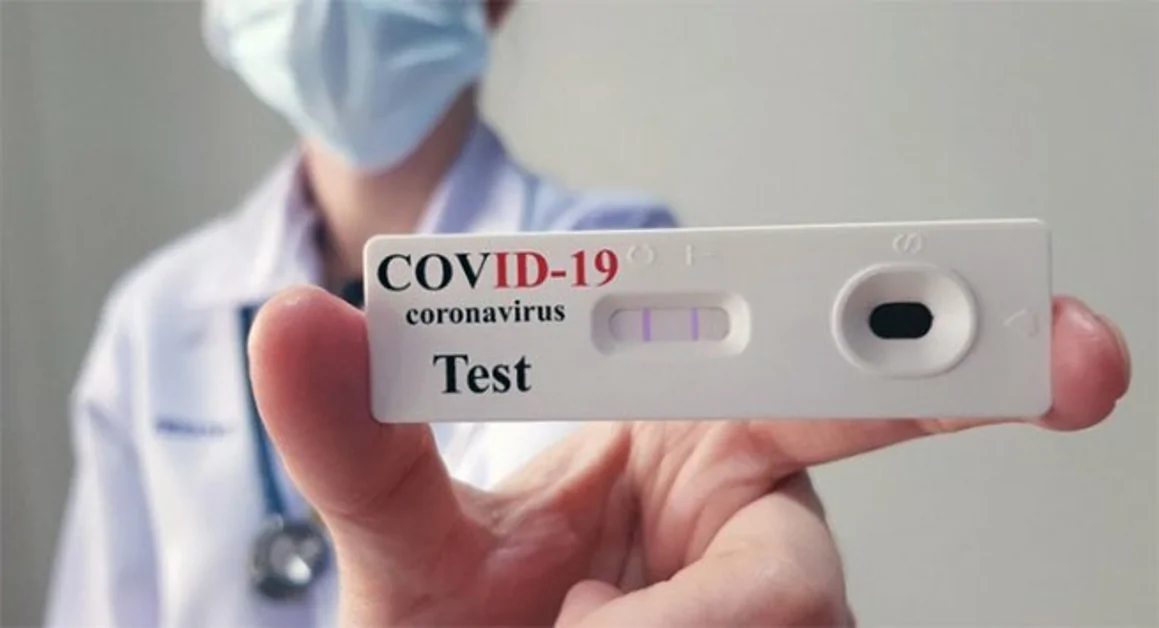 Coronavirus, test antigenici rapidi anche nelle scuole