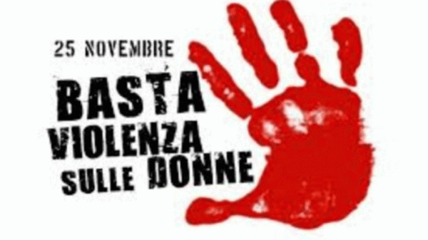 Boscoreale - Giornata internazionale per l'eliminazione della violenza contro le donne, drappi rossi ai balconi