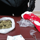 Torre Annunziata - Marijuana trovata all'interno di una calza natalizia, arrestato 35enne