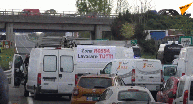 Autostrada Napoli-Roma bloccata, nuova protesta dei mercatali