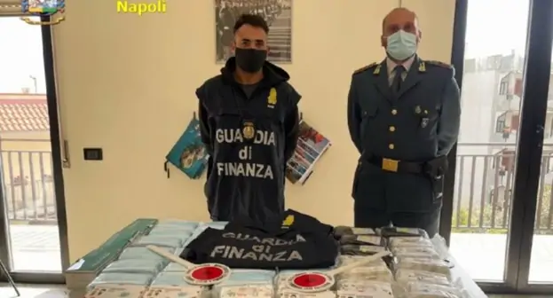 Sequestrati oltre 143mila articoli sanitari contraffatti tra Napoli e Provincia
