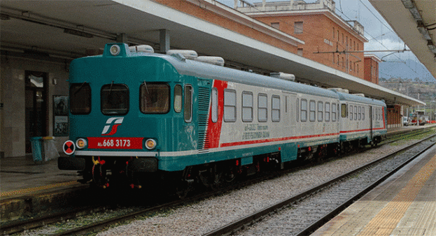 Rete Ferroviaria Italiana: interventi di manutenzione nel tratto Napoli-Torre Annunziata-Salerno