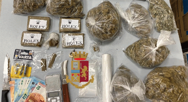 Ercolano – Nasconde hashish e marijuana nel garage: arrestato pusher 25enne