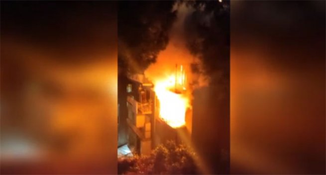 Napoli - Terribile incendio in un appartamento dell’Arenella, muore una donna di 83 anni