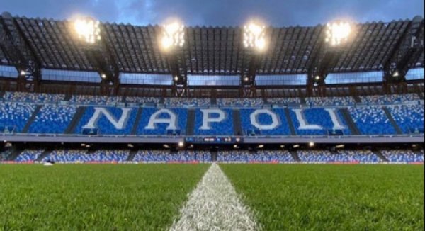 Napoli - Aiutano i loro figli a scavalcare i settori dello Stadio Maradona: Daspo per 6 persone