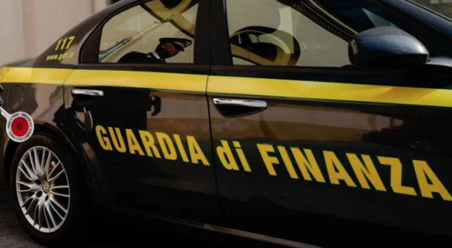 Castellammare di Stabia - Dopo un inseguimento in autostrada arrestato latitante di Gragnano