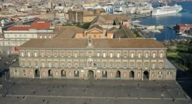 Palazzo Reale di Napoli aperto a Pasqua, Pasquetta e 25 aprile. Il 1° Maggio ingresso gratuito