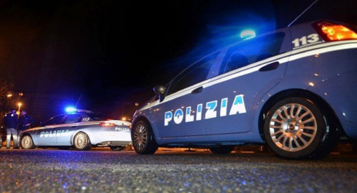 Pompei - Sfugge all'alt della Polizia ma viene bloccato dopo un inseguimento