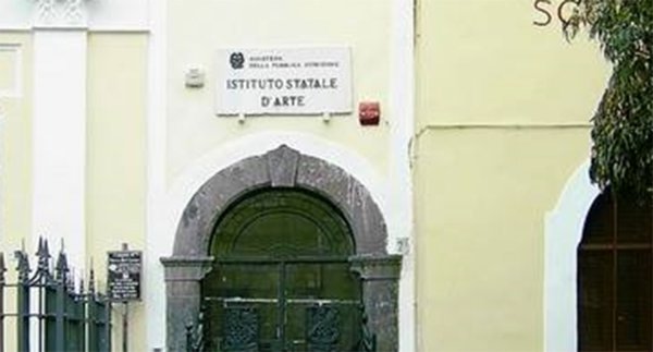 Torre del Greco - Al Liceo "Degni" il convegno "Il mare genera arte"