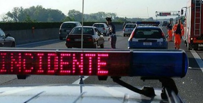 Incidente in autostrada A16 Napoli-Canosa, morto centauro