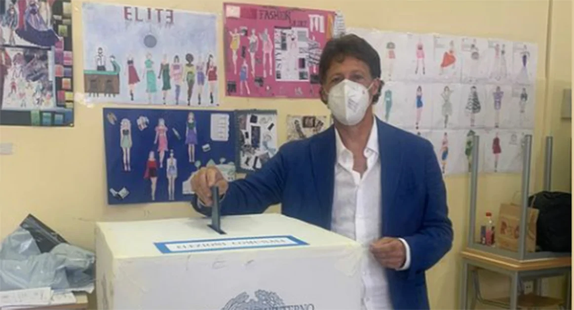 Portici - Elezioni comunali, Cuomo spaccatutto: sindaco con l'82% dei consensi