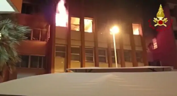 Incendio all'ospedale di Scafati, evacuati pazienti