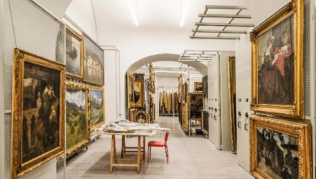 Al Palazzo Reale di Napoli visite guidate ai depositi e apertura serale