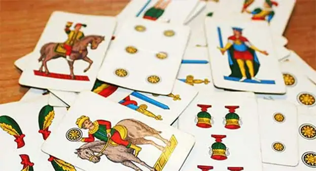 Dalle carte alla tombola: i giochi tipici della tradizione napoletana