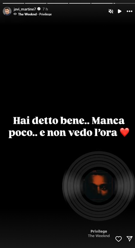 Grande Fratello, Javier guarda la diretta nella notte e risponde a Helena: "Non vedo l'ora"